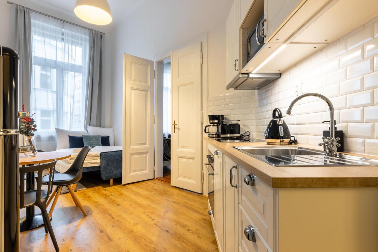 Charming 1 Bedroom Apartment In The City Center Of Prague Luaran gambar